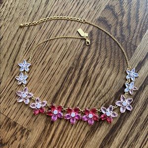 Kate Spade bouquet ombré necklace in shades of 💕